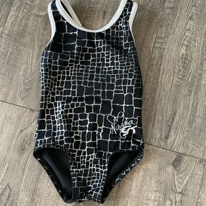 EUC GK child extra small leotard